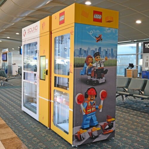 MCO-Lego-Vending-Machine-1